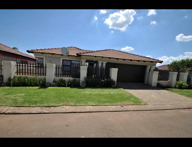 3 BEDROOM HOUSE FOR SALE IN DAWN PARK